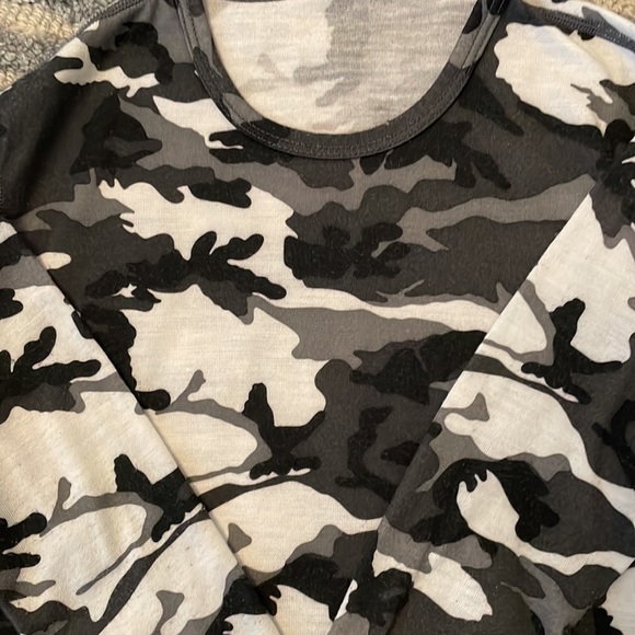 Hot Chillys Base Layer XS - Picture 3 of 3